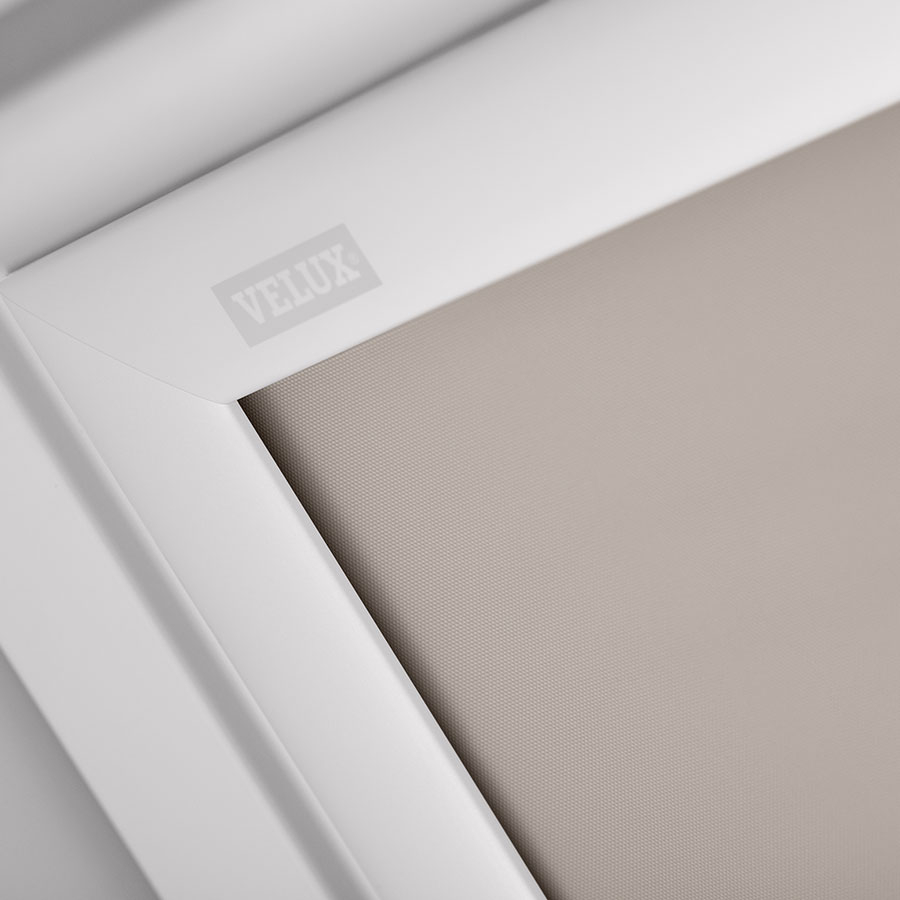 VELUX Vorteils-Set Hitzeschutz Plus DOP Manuell Uni Beige/Schwarz 1085, CK02, GGU,Manuell,VELUX,weiße Schiene und Haltekrallen