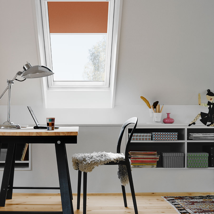 VELUX Verdunkelungsrollo Uni Orange 4564, CK06, GEL,Manuell,VELUX,weiße Schiene