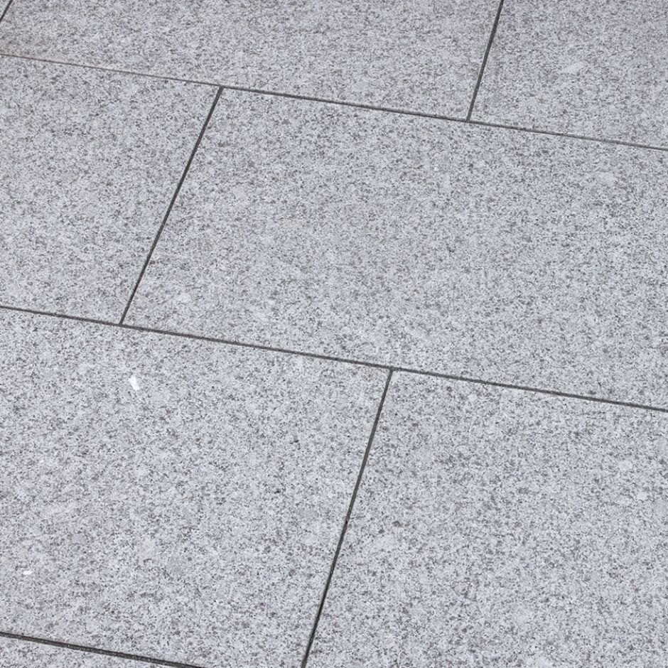 Seltra Natursteine Terrassenplatten BRAVO EXACTA Granit satiniert edelgrau