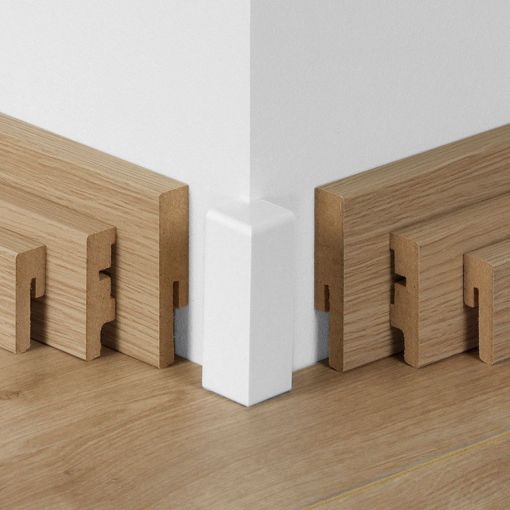 Parador Außenecken Typ 2 Sockelleiste 2