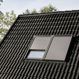 NEU: VELUX Elektro-Rollladen SML 0000K 4