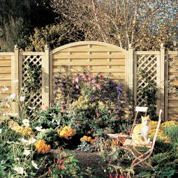 TraumGarten Sichtschutzzaun Holz XL Rundbogen 3