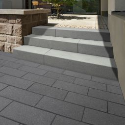 KANN Blockstufe Vios grau feingestrahlt 5