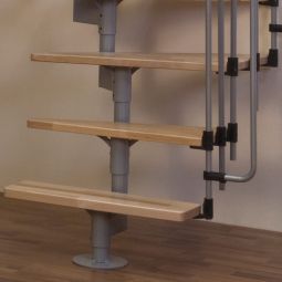 Minka Raumspartreppe JOKER 700 Buche 1/2 gewendelt Holztreppe Wendeltreppe bis Geschosshöhe 304 cm