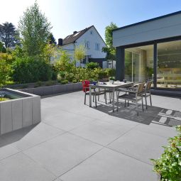 KANN Terrassenplatte Vios grau feingestrahlt Eleganz und klares Design im großen Stil, verschiedene Größen