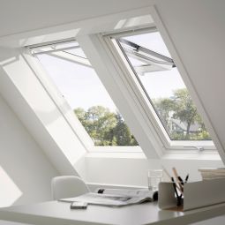 VELUX Dachfenster GPL 2066 Klapp-Schwingfenster Holz/Kiefer weiß lackiert ENERGIE PLUS Fenster 3-fach Niedrig-Energie-Verglasung