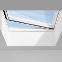 VELUX Flachdachfenster Basis-Element 3-fach verglast CVU Kuststoff Solar inkl. VELUX INTEGRA Funk-Wandschalter und Regensensor (io-homecontrol)