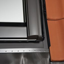 Roto Designo ESR R3 1X1 ZIE Ziegel ohne Wärmedämmung für profilierte Dachpfannen und Dachziegel
