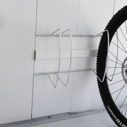Biohort Fahrradständer bikeHolder Gerätehaus Neo Optimales Abstellen von Fahrrädern durch verstellbare Klemmbügel