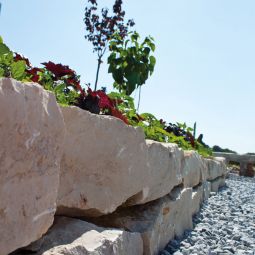 Mauersteine Naturstein Gartenmauer Kalkstein Jura beige gespalten, 8-15/15-25/30-50 cm