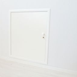 Wellhöfer Blower-Door-Ausführung Zusatzausstattung Zusatzausstattung für einflügelige Kniestocktüren bis max. 70x100 cm (Beispielbild)