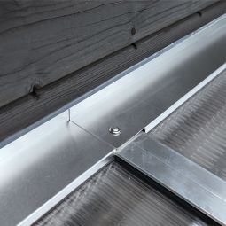 Skan Holz Wandanschlussprofil für Terrassenüberdachungen für verschiedene Längen, inkl. Silikon-Dichtmittel