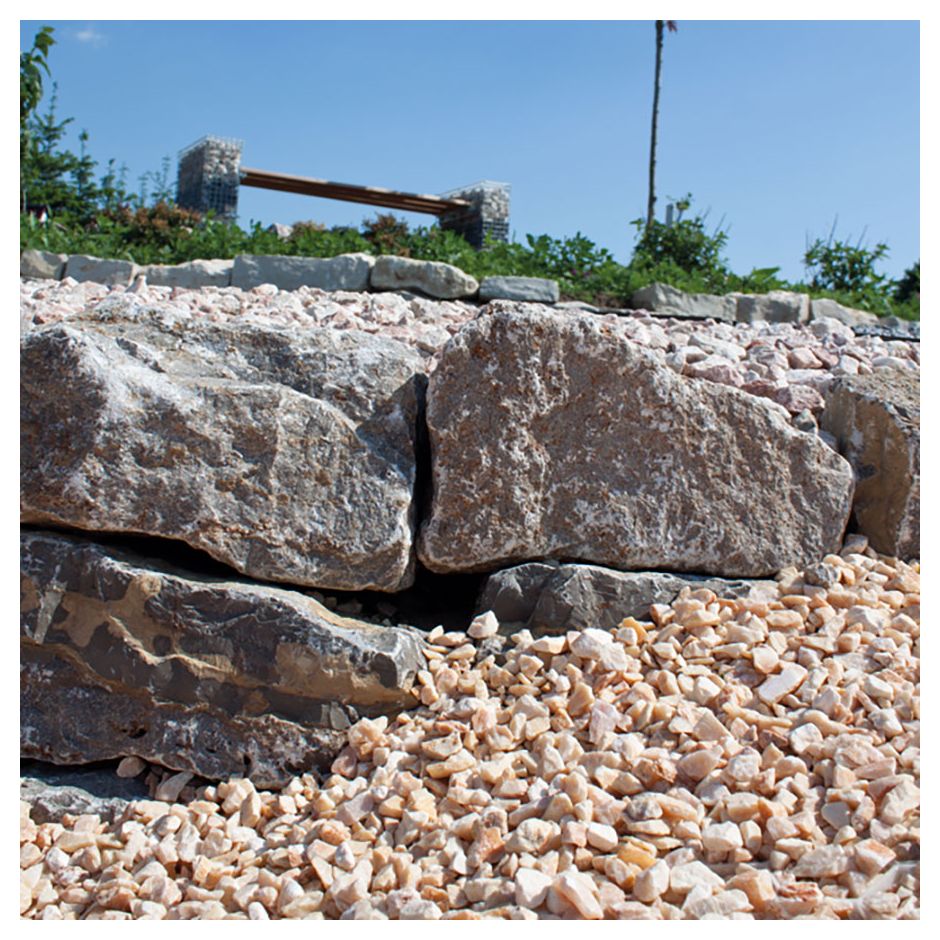 Mauersteine Naturstein Gartenmauer Muschelkalk braun-grau 2