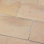 Seltra Natursteine Terrassenplatten MANDRA CLASSIC satiniert Sandstein gelb-hellbeige Oberfläche spaltrau & gebürstet, Seiten handbekantet, verschiedene Größen