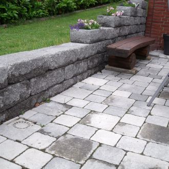 EHL-Gartenmauer-Mauersystem-BossAntik-basalt-anthrazit-1